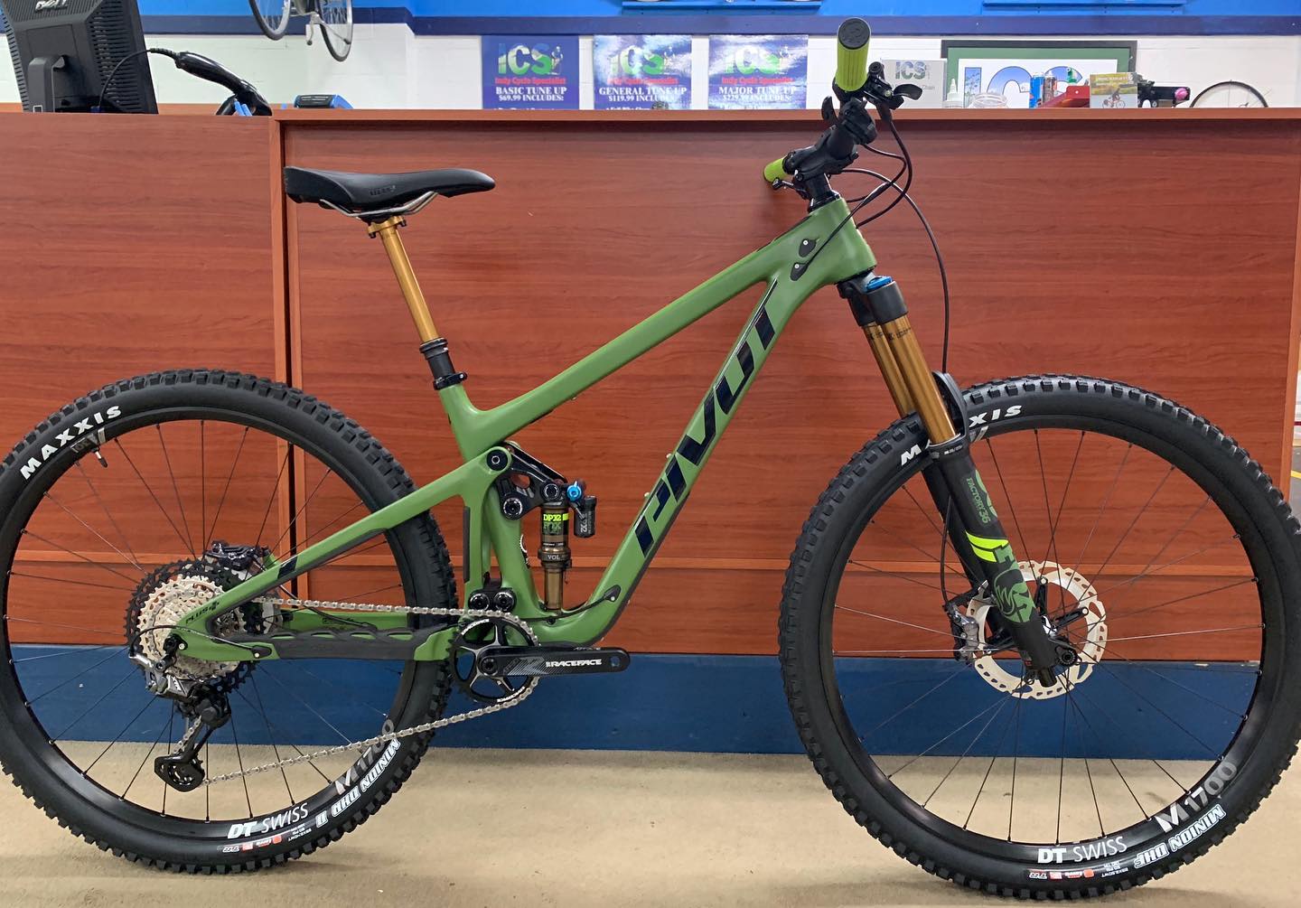 Sale > pivot mtb > in stock